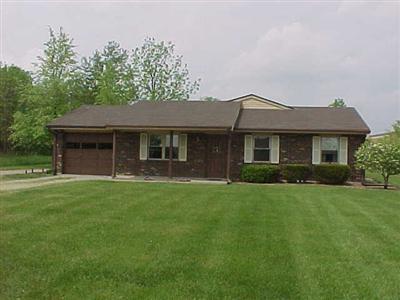 2453 Lanes Mill Rd, Hamilton, OH 45013 photo 3