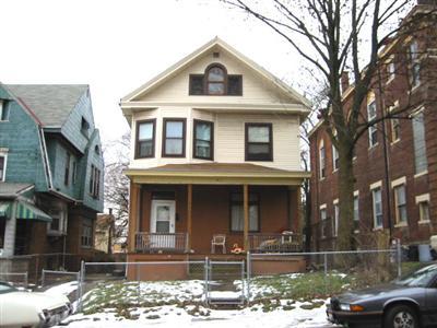 819 Windham Ave, Cincinnati, OH 45229 photo 2