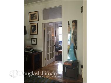 819 Windham Ave, Cincinnati, OH 45229 photo 5