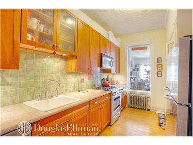 4431 Reading Ln, Cincinnati, OH 45229 photo 6