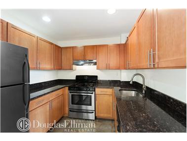 6027 Plainfield Rd, Cincinnati, OH 45213 photo 1