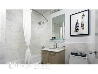2882 Werk Rd, Cincinnati, OH 45211 photo 6