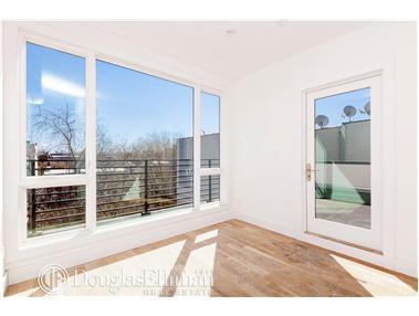 4451 Crystal Ave, Cincinnati, OH 45242 photo 4