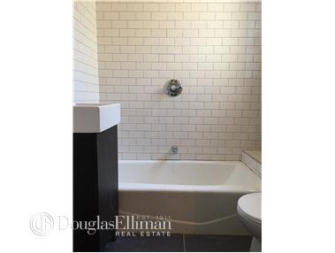 4779 Highridge Ave, Cincinnati, OH 45238 photo 2