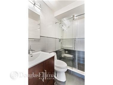 318 E St, Hamilton, OH 45013 photo 4