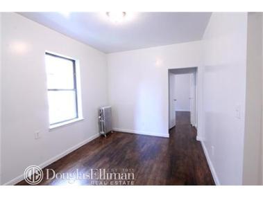 429 Warner St, Cincinnati, OH 45219 photo 4