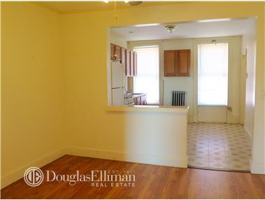 5551 Meryton Pl, Cincinnati, OH 45224 photo 2