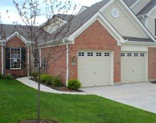 2008 Commons Circle Dr, Batavia, OH 45103 photo 1