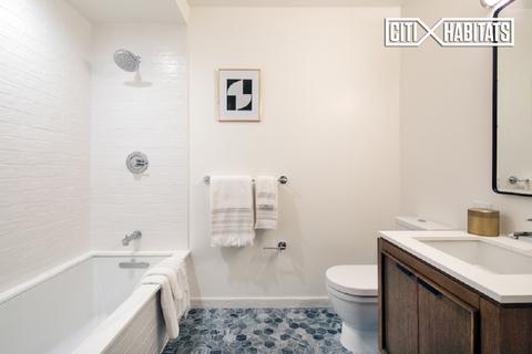 105 Maple St, Mount Orab, OH 45154 photo 8