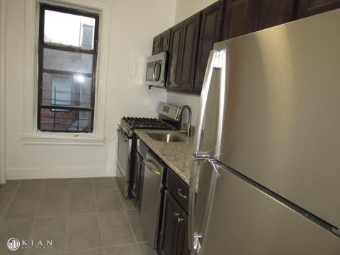 1021 Jonquil Ln, Cincinnati, OH 45231 photo 8