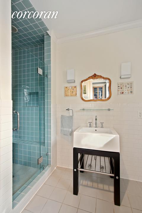 3896 Reading Rd #B, Cincinnati, OH 45229 photo 8