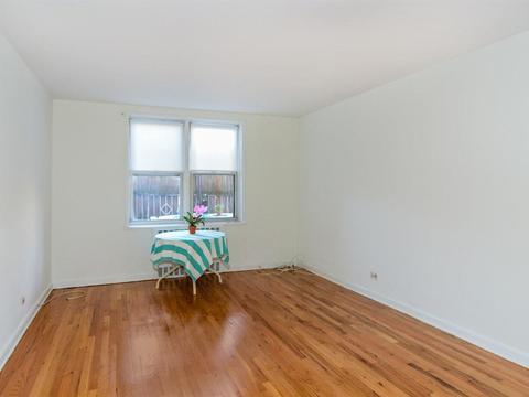 3096 Timberview Dr, Cincinnati, OH 45211 photo 5
