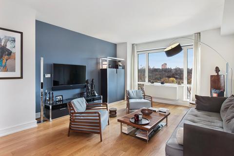 104 Thomas St, Gratis, OH 45330 photo 4