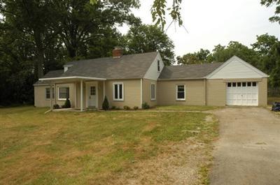 1473 Sutton Ave, Cincinnati, OH 45230 photo 2
