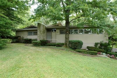 8000 Springvalley Dr, Cincinnati, OH 45236 photo 2