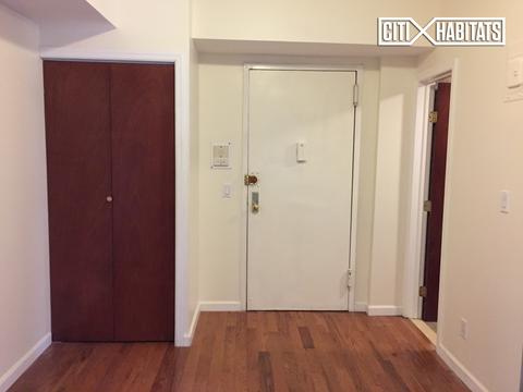 3654 Willowlea Ct #C, Cincinnati, OH 45208 photo 2