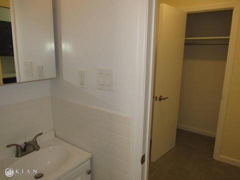 3567 Vine St, Cincinnati, OH 45219 photo 24