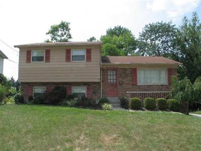8471 Foxcroft Dr, Cincinnati, OH 45231 photo 1