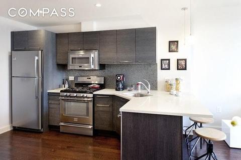 3214 Hildreth Ave, Cincinnati, OH 45211 photo 3