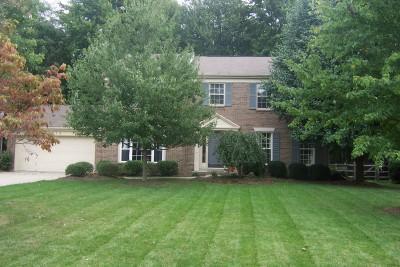 1014 Nottingham Dr, Cincinnati, OH 45255 photo 1