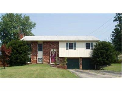 744 Stuart Ln, Cincinnati, OH 45245 photo 3