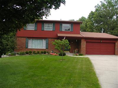 5601 Treeview Dr, Cincinnati, OH 45238 photo 3