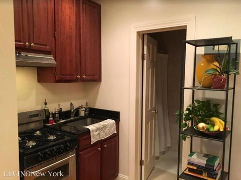 6954 Murray Ave, Mariemont, OH 45227 photo 5