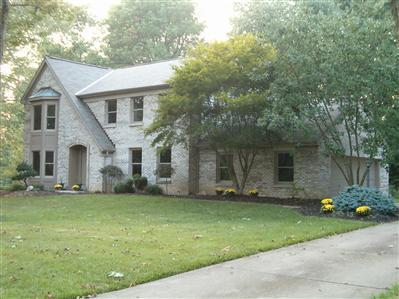 8370 Greenleaf Dr, Cincinnati, OH 45255 photo 3