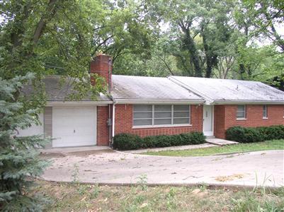 7557 View Place Dr, Cincinnati, OH 45224 photo 3