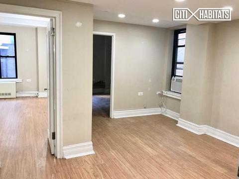 4567 Paddock Rd, Cincinnati, OH 45229 photo 2