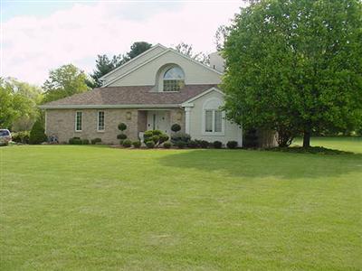 1990 Wolfangel Rd, Cincinnati, OH 45255 photo 2