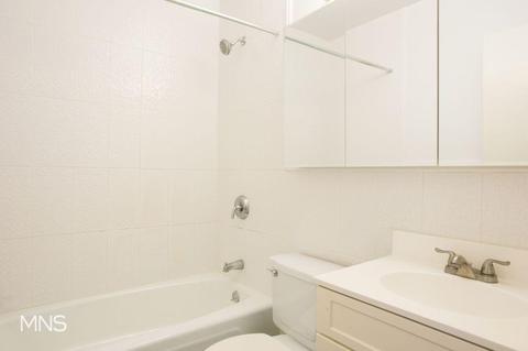 764 Mitchell Ave, Cincinnati, OH 45229 photo 6