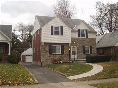 1805 Glendon Pl, Cincinnati, OH 45237 photo 1