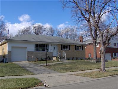 8605 Pringle Dr, Cincinnati, OH 45231 photo 1
