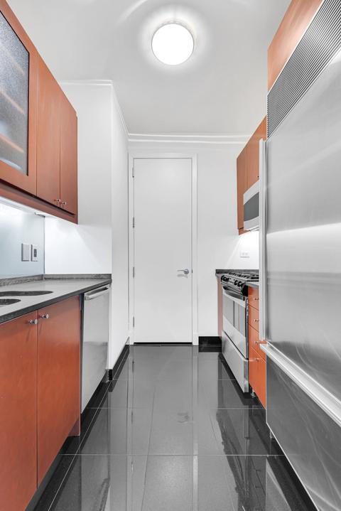 3153 Mchenry Ave, Cincinnati, OH 45211 photo 5