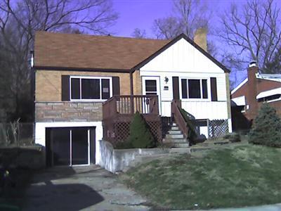 1707 Ashbrook Dr, Cincinnati, OH 45238 photo 1