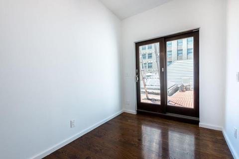 6721 Roe St, Cincinnati, OH 45227 photo 4