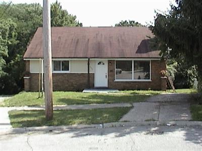 1053 Grayview Ct, Cincinnati, OH 45224 photo 1