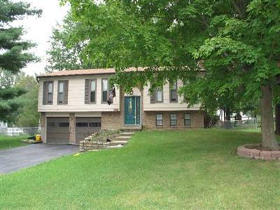 3958 Randolph Ln, Cincinnati, OH 45245 photo 1