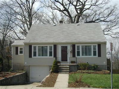 596 Dottie Ct, Reading, OH 45215 photo 1