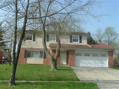1097 Meadowind Ct, Cincinnati, OH 45231 photo 1