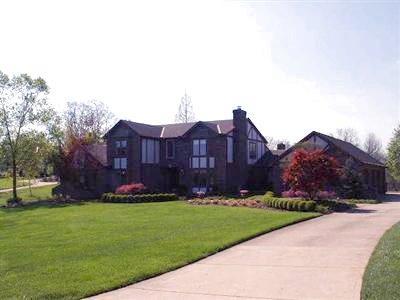 2678 Devils Backbone Rd, Cincinnati, OH 45233 photo 1