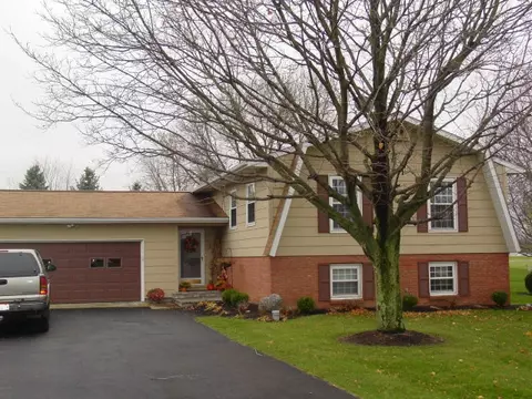 553 Somerlot Hoffman Rd E, Marion, OH 43302 photo 1