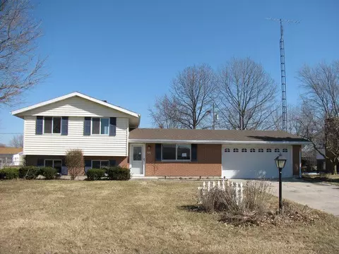 520 Edgefield Dr, Marion, OH 43302 photo 1