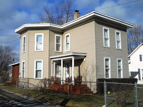 293 N Prospect St, Marion, OH 43302 photo 1