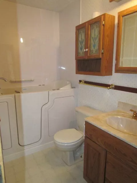 1087 E Center St, Marion, OH 43302 photo 10