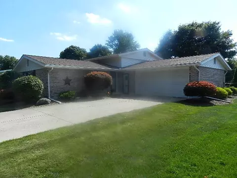 447 Edgefield Dr, Marion, OH 43302 photo 1