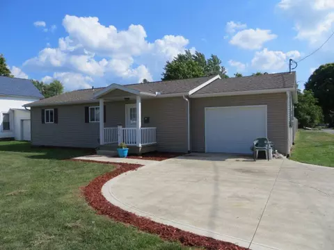 219 E Fairground St, Marion, OH 43302 photo 1