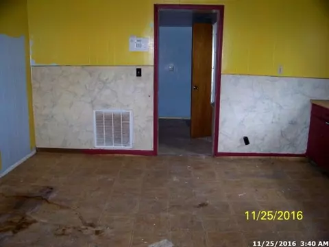 703 Silver St, Marion, OH 43302 photo 3