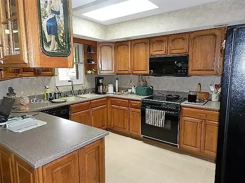 335 Seffner S, Marion, OH 43302 photo 12